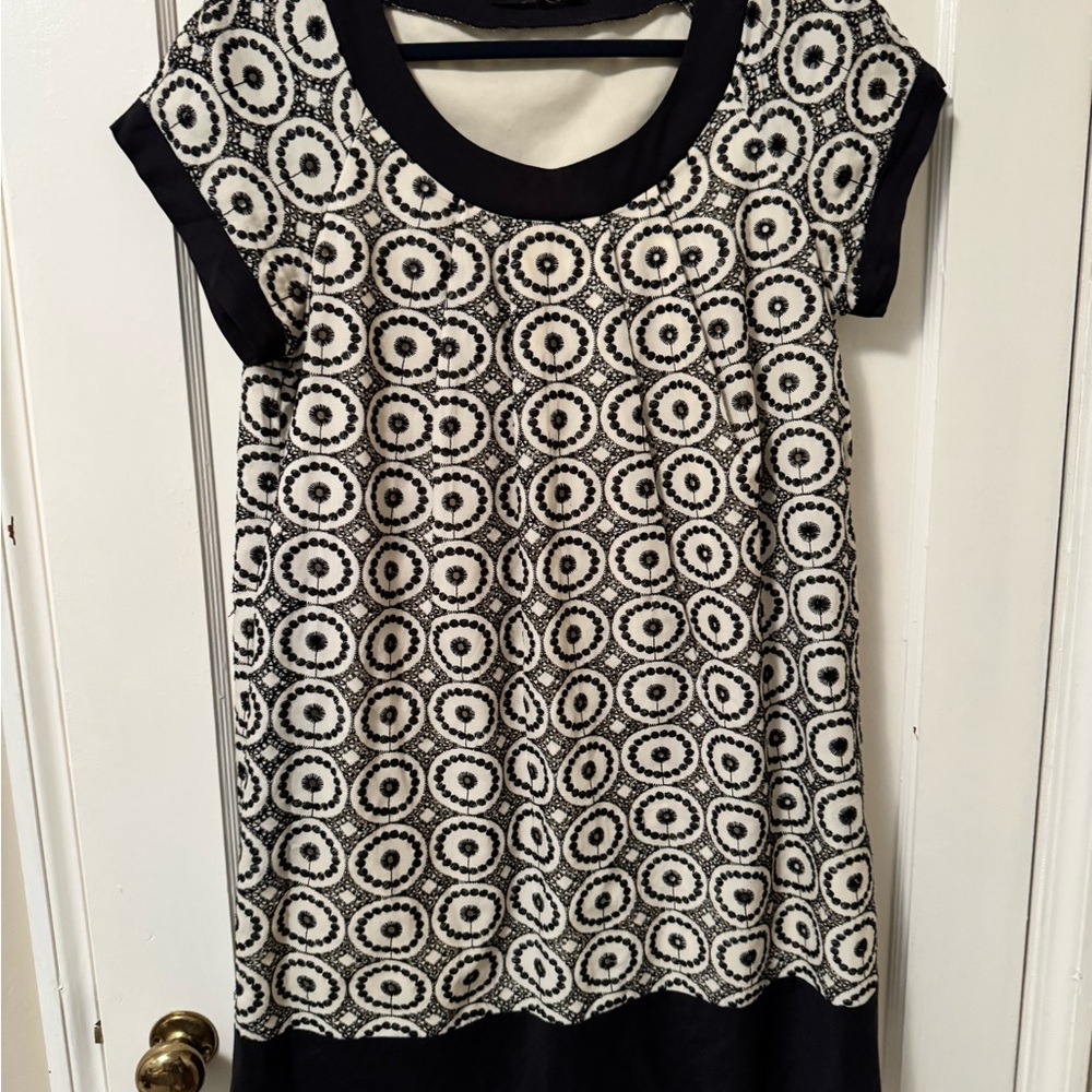 Vintage Tiana B.  Black and White Lace Tunic Women's Dress - Size Medium